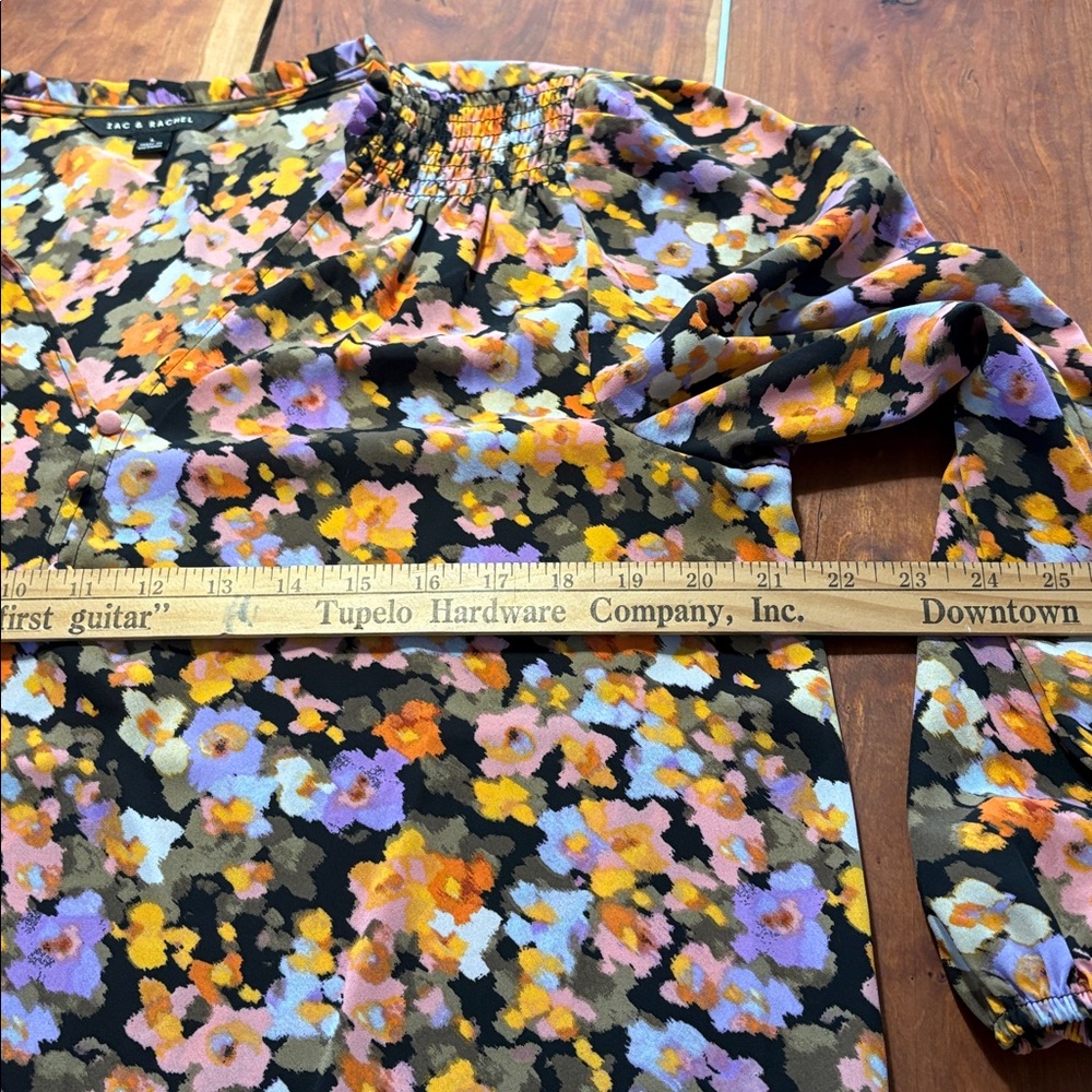 Dark Floral Long Sleeve Smocked Shoulder Flowy size L Boho Cottagecore Featival - Picture 5 of 5